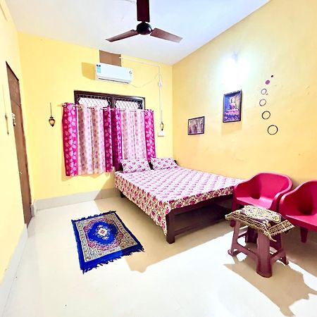 Shree Nivas Homestay Puri Exterior foto