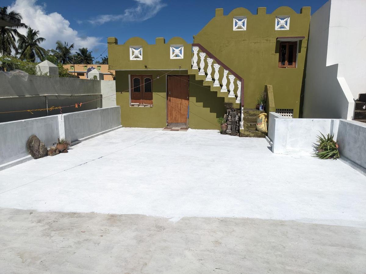 Shree Nivas Homestay Puri Exterior foto