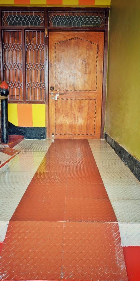 Shree Nivas Homestay Puri Exterior foto