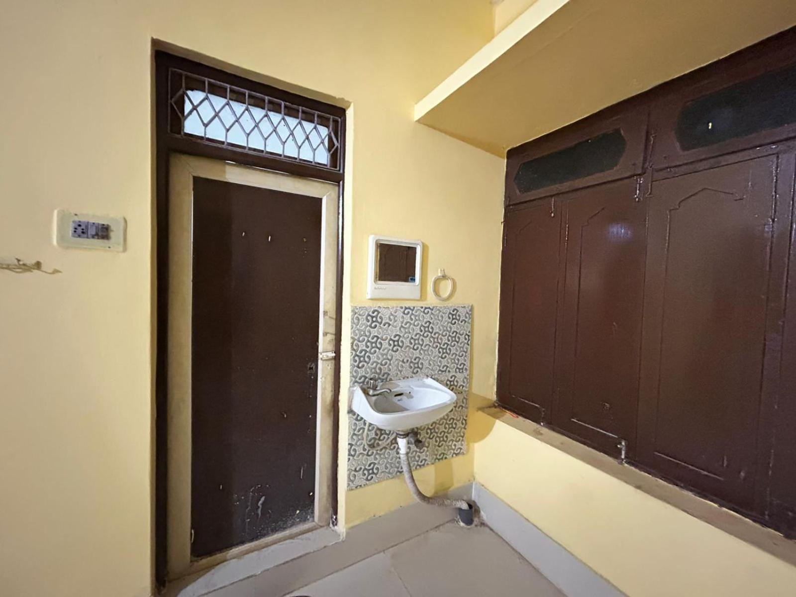 Shree Nivas Homestay Puri Exterior foto