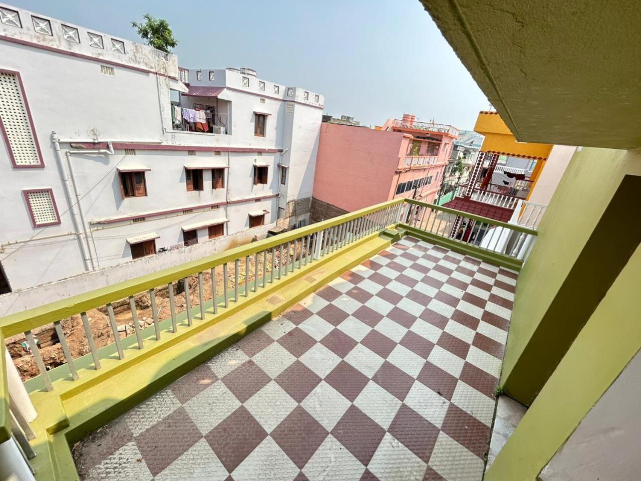 Shree Nivas Homestay Puri Exterior foto
