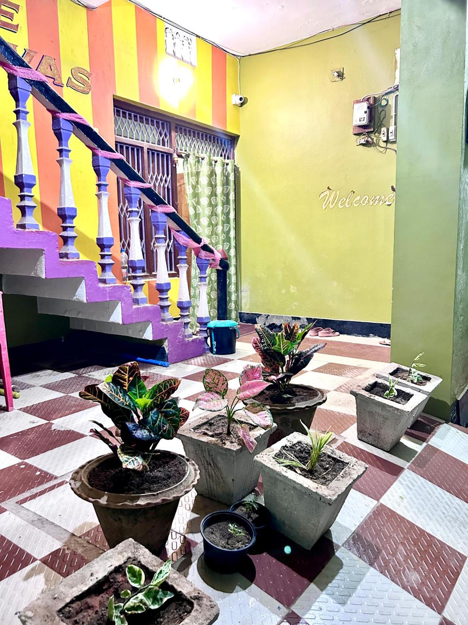Shree Nivas Homestay Puri Exterior foto